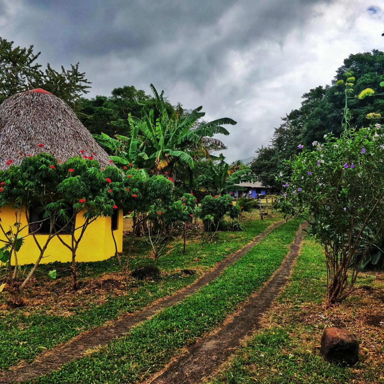 Finca Del Sol Eco Lodge Санта-Крус Экстерьер фото